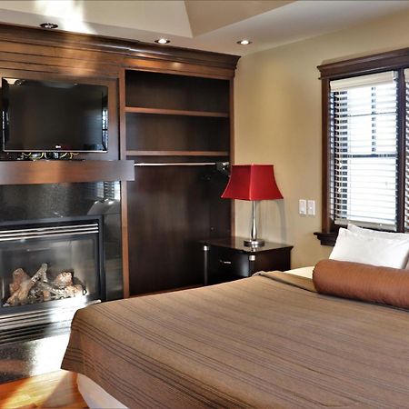 Westmount River Inn Calgary Room photo